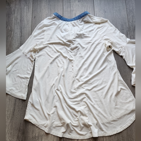 Umgee Women's Beige Bell Sleeve Small - Picture 2 of 6